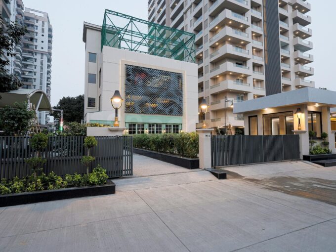 Ready to Move 3 & 4 BHK Apartments Starting at ₹4.15 Cr*